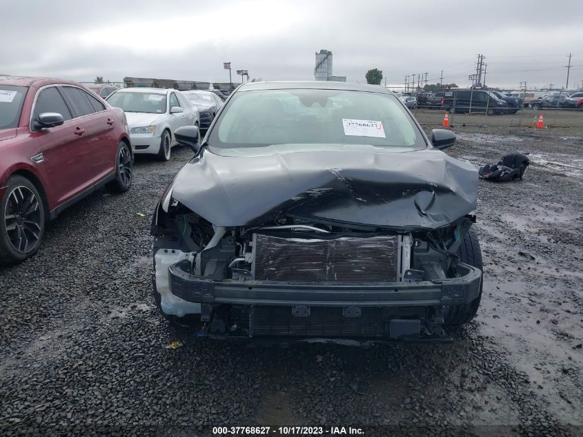 3FA6P0HD4KR179617 Ford Fusion SE 13