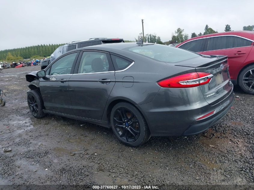 3FA6P0HD4KR179617 Ford Fusion SE 3