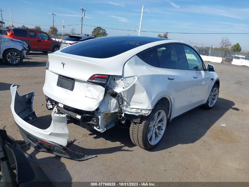 5YJYGDEEXMF231599 Tesla Model Y LONG RANGE 4