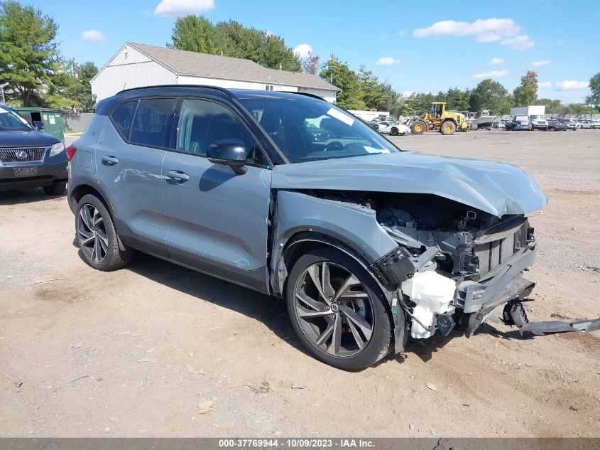 YV4162UM7M2445726 Volvo XC40 T5 R-DESIGN