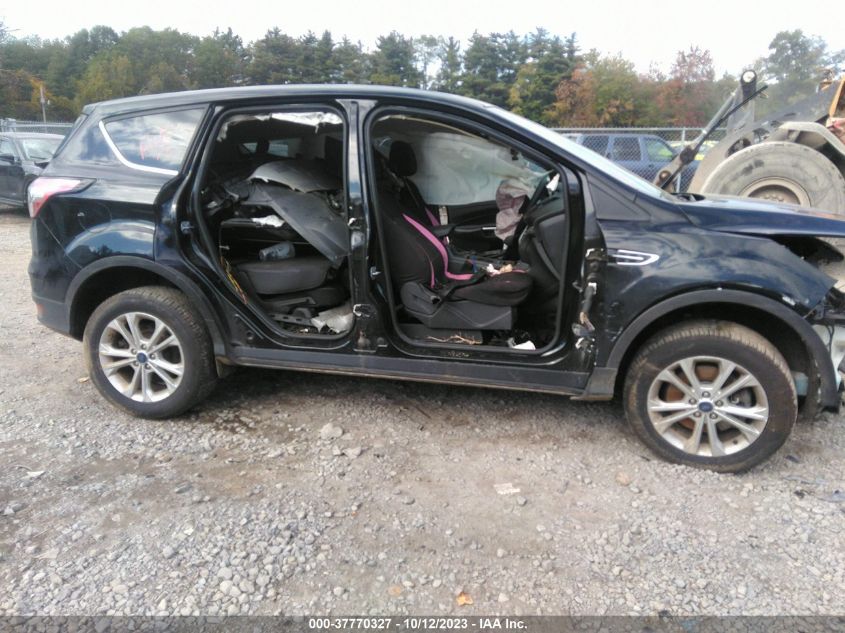 2017 FORD ESCAPE SE - 1FMCU9GD8HUD99691