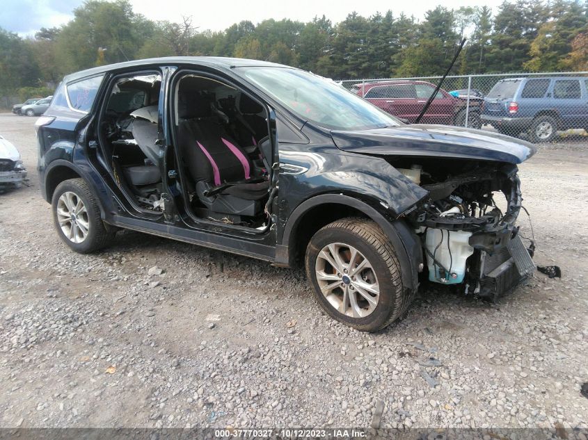 2017 FORD ESCAPE SE - 1FMCU9GD8HUD99691