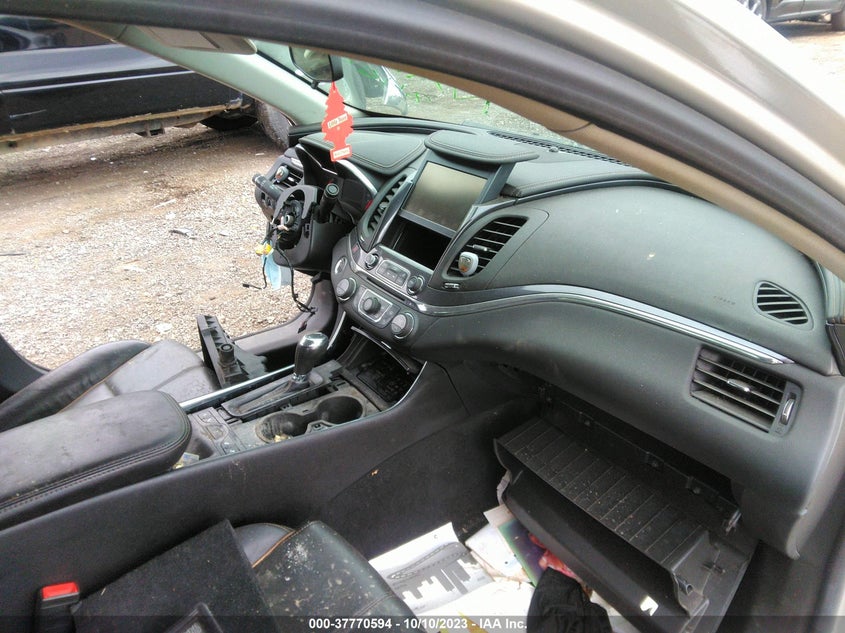 VIN 2G1105S3XK9138459 2019 CHEVROLET IMPALA PREMIER