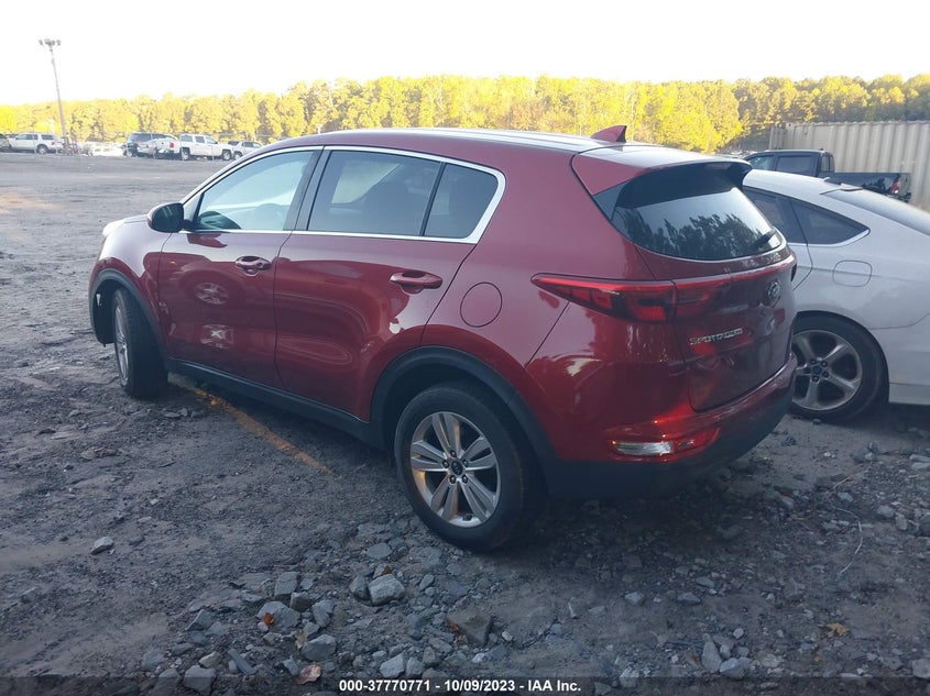 VIN KNDPM3AC6J7305590 2018 KIA SPORTAGE LX