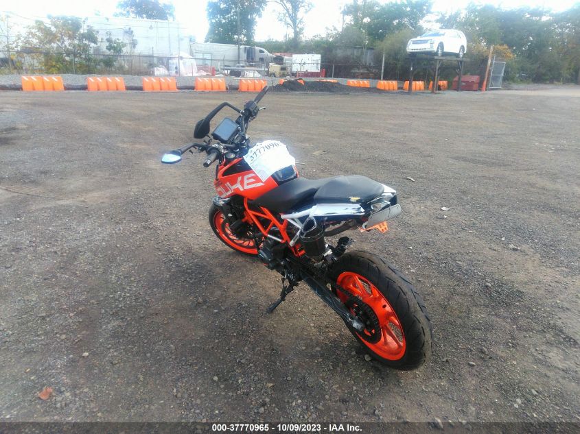 2017 KTM 390 DUKE MD2JPJ406HC217721