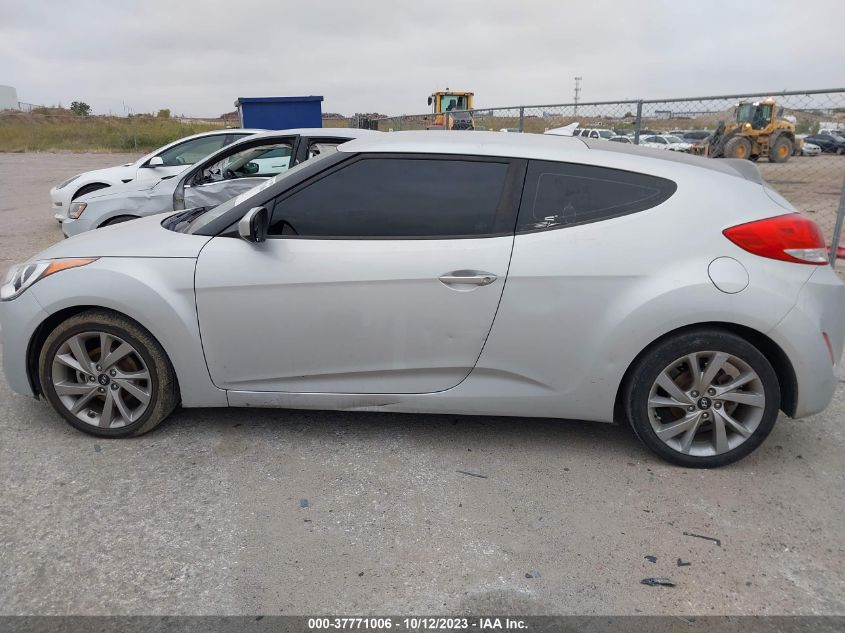 2017 HYUNDAI VELOSTER - KMHTC6AD8HU311927