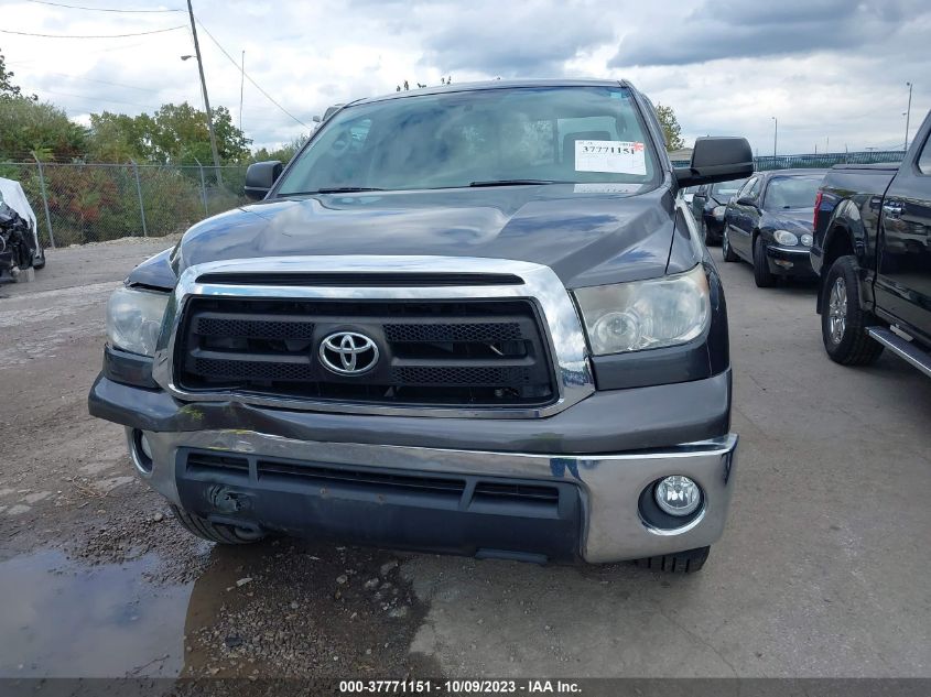 2013 TOYOTA TUNDRA 4WD TRUCK - 5TFUM5F16DX049199