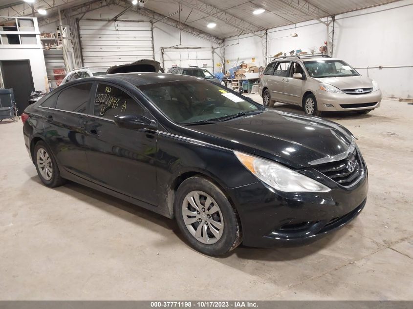 2013 HYUNDAI SONATA GLS PZEV - 5NPEB4AC4DH569152