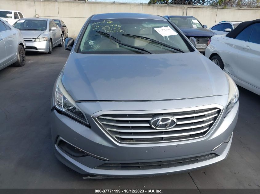 2017 HYUNDAI SONATA SE - 5NPE24AFXHH450490