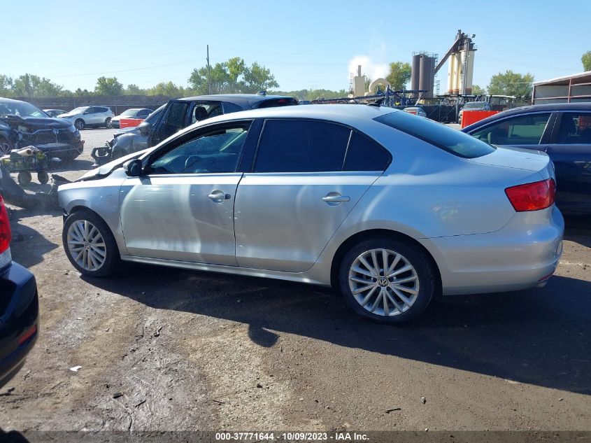 2013 VOLKSWAGEN JETTA SEDAN TDI W/PREMIUM/NAV - 3VWLL7AJ9DM357231