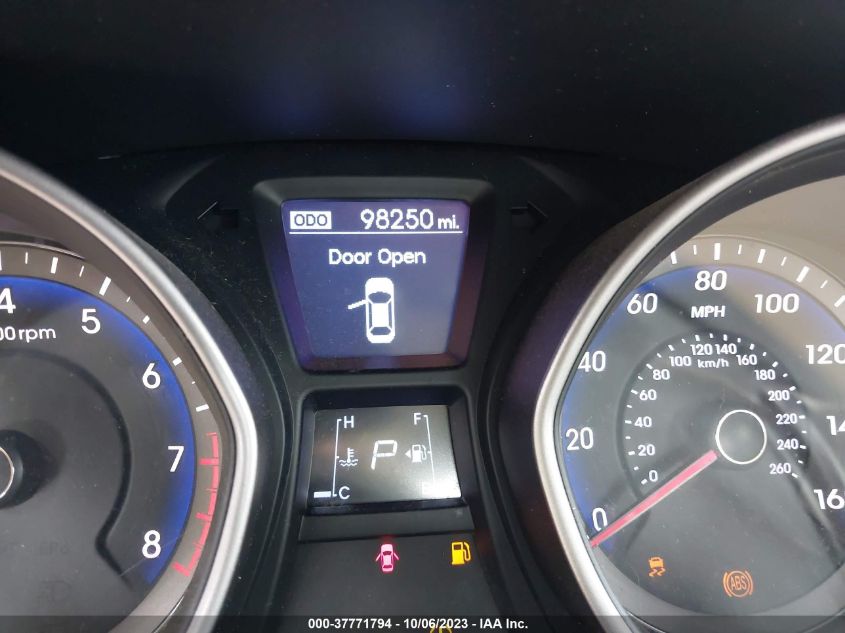 2013 HYUNDAI ELANTRA GT - KMHD35LE9DU123531