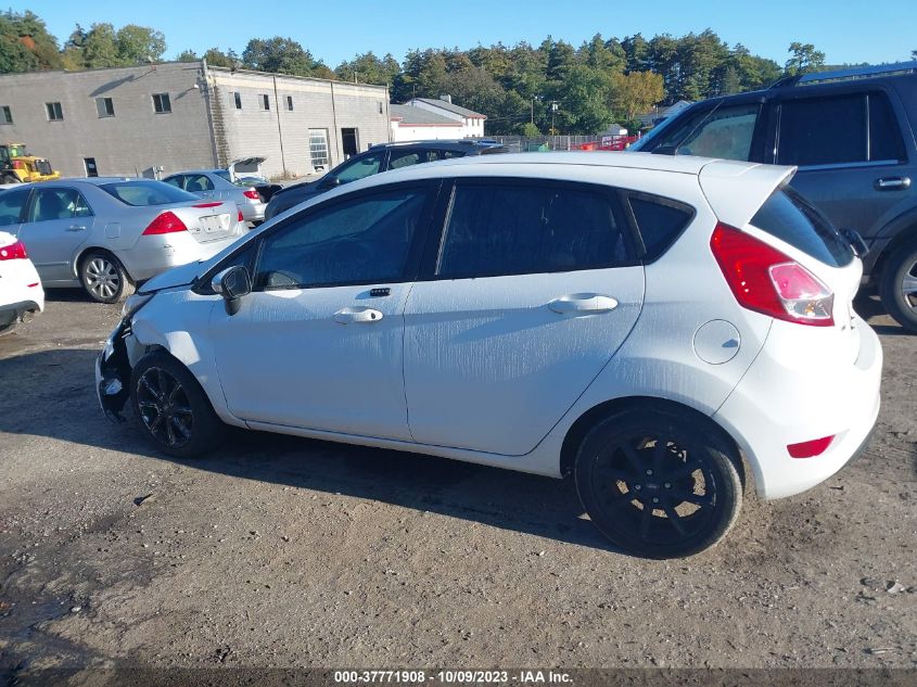 2015 FORD FIESTA SE - 3FADP4EJ8FM190812