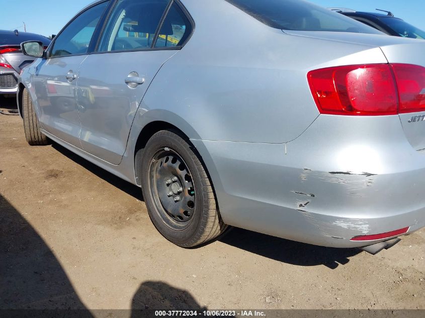 2014 VOLKSWAGEN JETTA SEDAN SE - 3VWD17AJ3EM396750