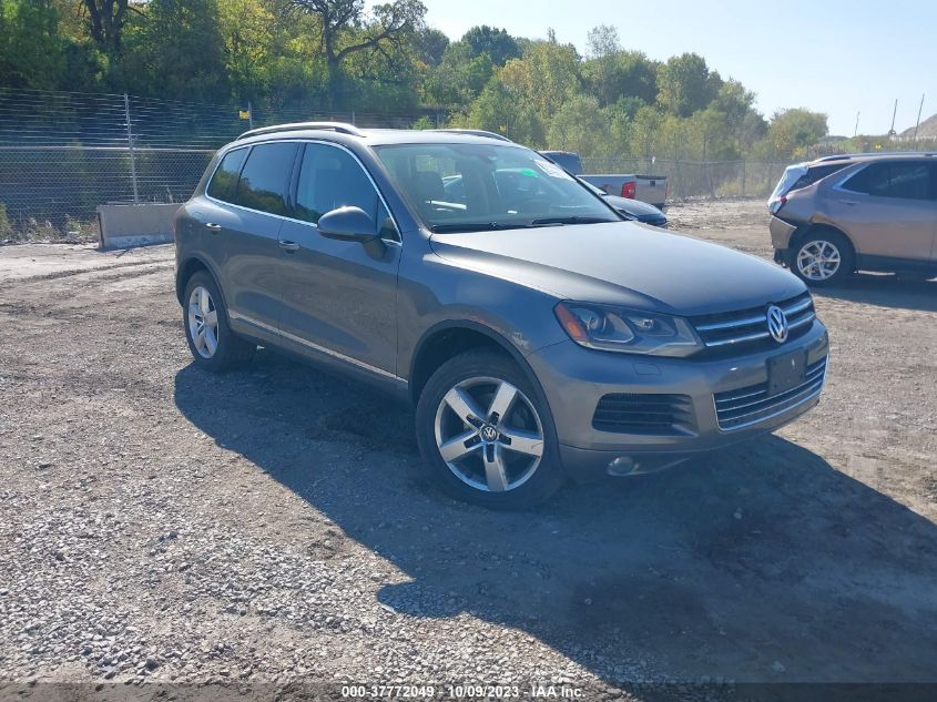 2013 VOLKSWAGEN TOUAREG V6 TDI - WVGEP9BP6DD003379