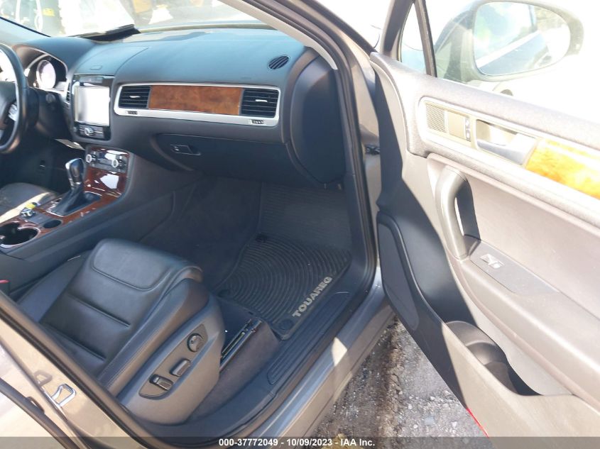 2013 VOLKSWAGEN TOUAREG V6 TDI - WVGEP9BP6DD003379