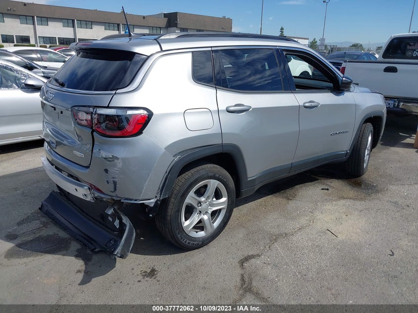 VIN 3C4NJDBN3PT540975 2023 JEEP COMPASS LATITUDE