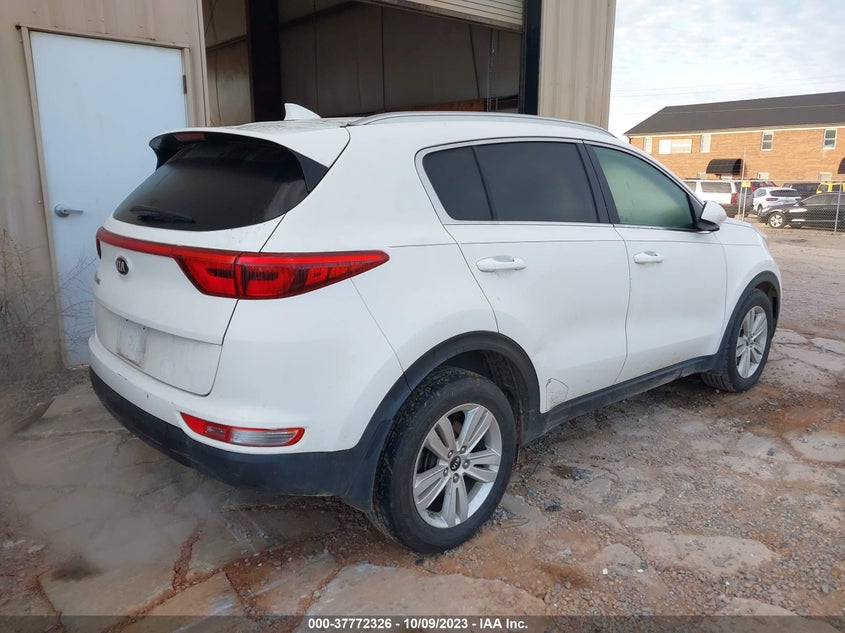 VIN KNDPM3AC3H7036667 2017 KIA SPORTAGE LX