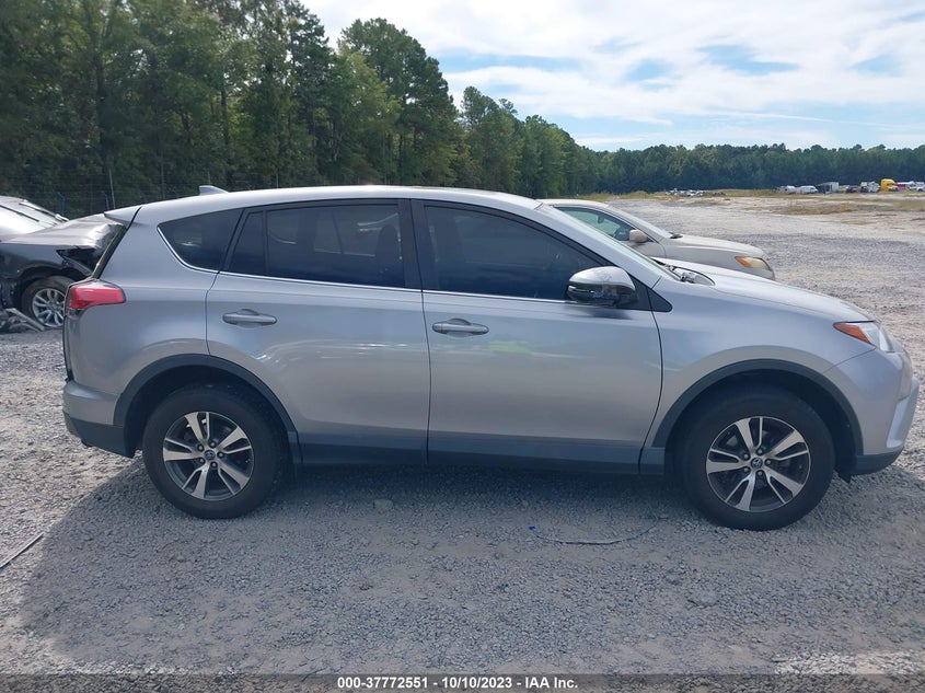 VIN 2T3WFREV1JW410093 2018 TOYOTA RAV4 XLE/ADVENTURE