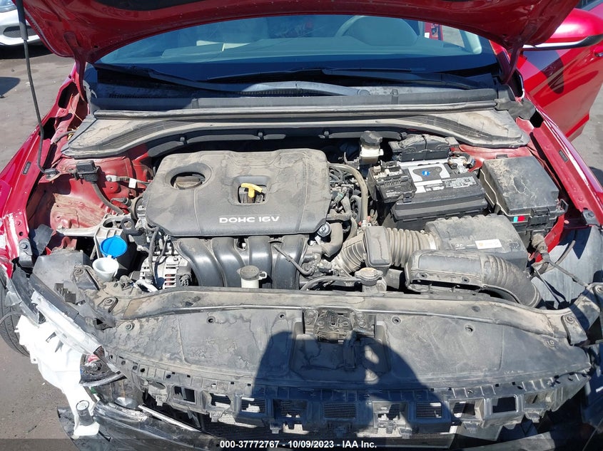 VIN 5NPD84LF4JH233272 2018 HYUNDAI ELANTRA SEL