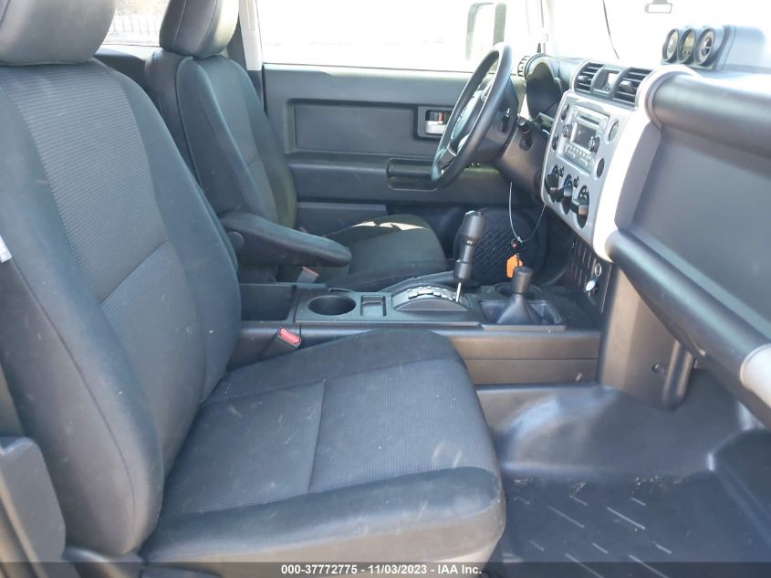 2014 TOYOTA FJ CRUISER JTEBU4BF2EK176416