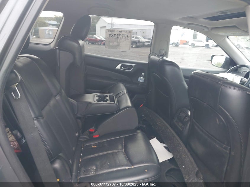 VIN 5N1DR2MM5HC607839 2017 NISSAN PATHFINDER PLATINUM
