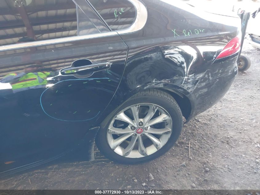 VIN SAJBJ4FX4KCY79507 2019 JAGUAR XF PREMIUM