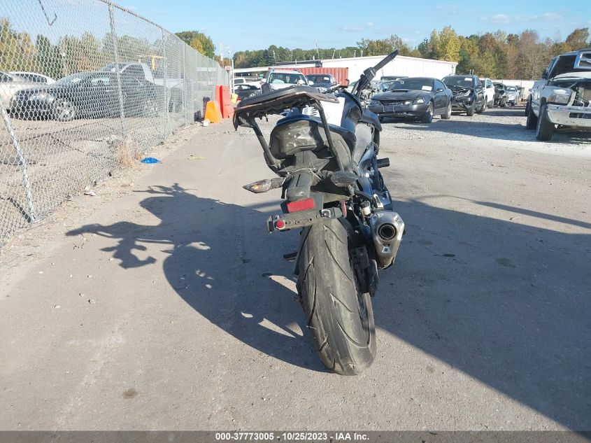 2017 KAWASAKI ZR900 - JKAZR2B16HDA16610