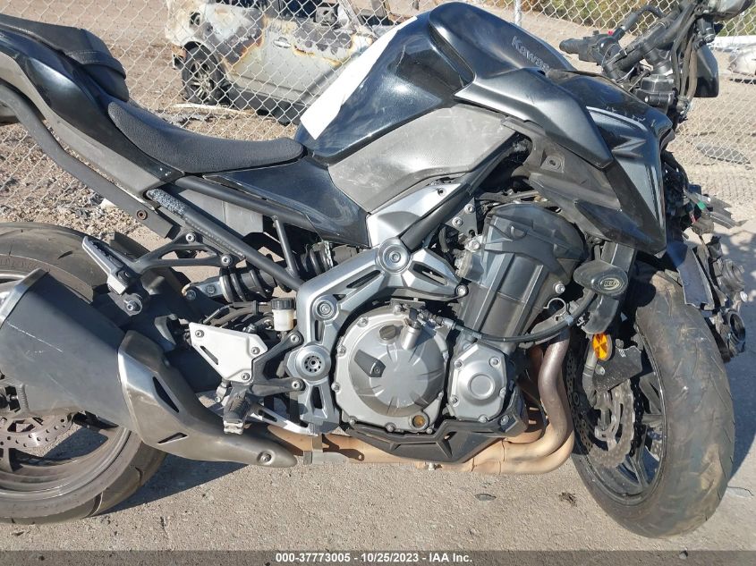 2017 KAWASAKI ZR900 - JKAZR2B16HDA16610