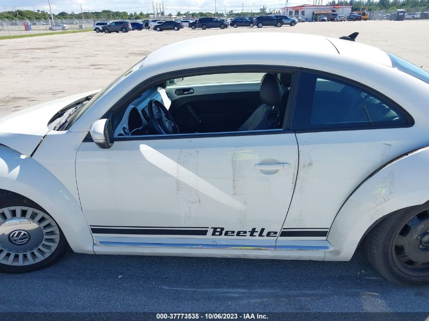 2014 VOLKSWAGEN BEETLE COUPE 2.5L 3VWJP7AT3EM609134