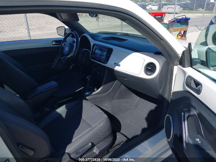 2014 VOLKSWAGEN BEETLE COUPE 2.5L 3VWJP7AT3EM609134