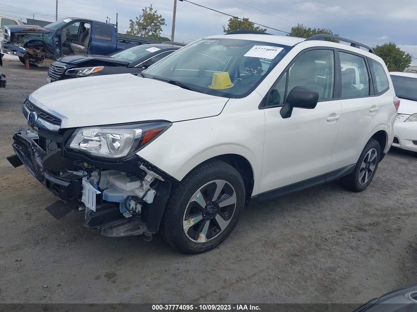 VIN JF2SJABC9JH567640 2018 SUBARU FORESTER