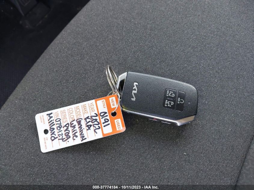 2022 KIA CARNIVAL MPV LX KNDNB4H32N6078127