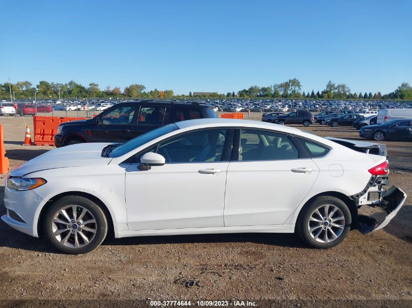 2017 FORD FUSION SE - 3FA6P0H70HR150408