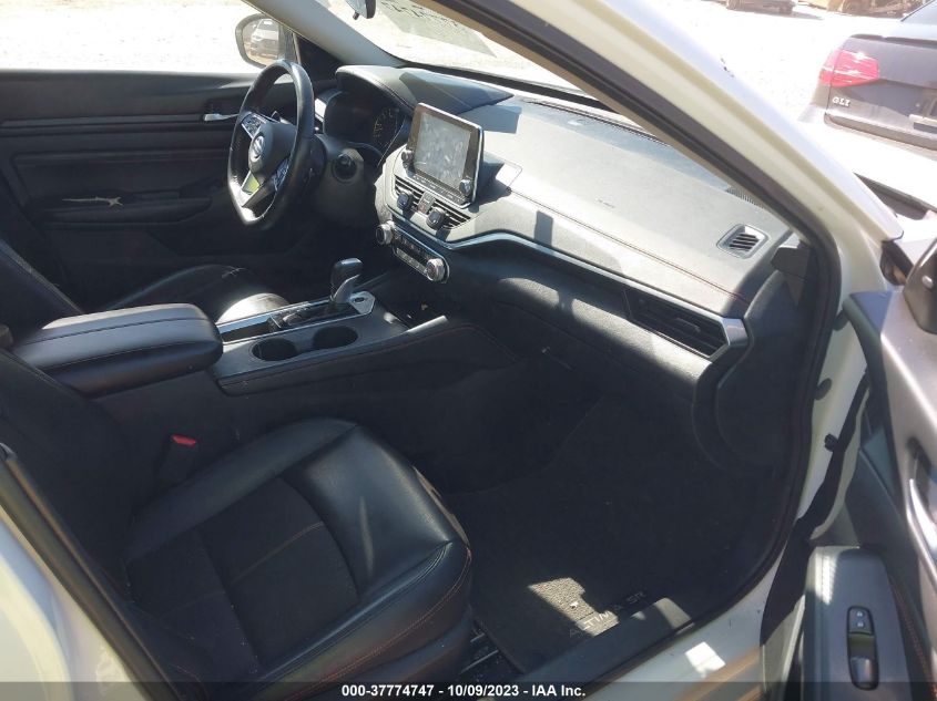 2019 NISSAN ALTIMA 2.5 SR - 1N4BL4CVXKC210157