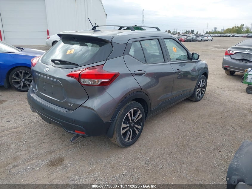 VIN 3N1CP5CU4JL535778 2018 NISSAN KICKS SV