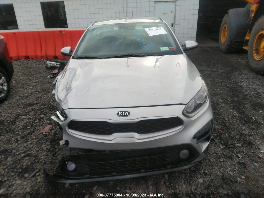 3KPF24AD1KE049375 Kia Forte LXS 12