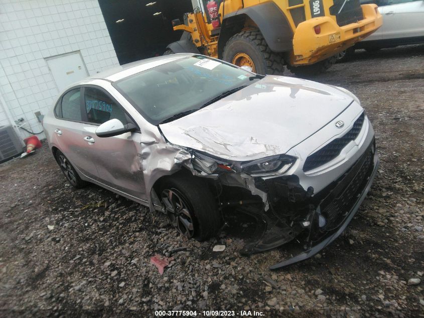 3KPF24AD1KE049375 Kia Forte LXS