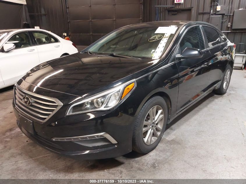 2015 HYUNDAI SONATA 2.4L SE - 5NPE24AF5FH259315