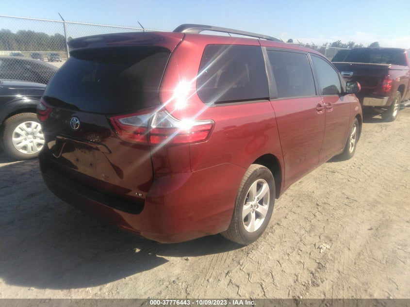 VIN 5TDKZ3DC5HS800869 2017 TOYOTA SIENNA LE