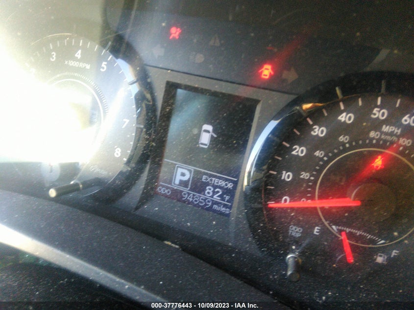 VIN 5TDKZ3DC5HS800869 2017 TOYOTA SIENNA LE