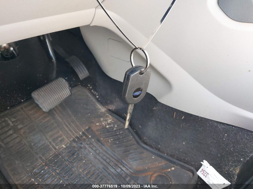 2017 FORD ESCAPE SE - 1FMCU9G98HUE30725