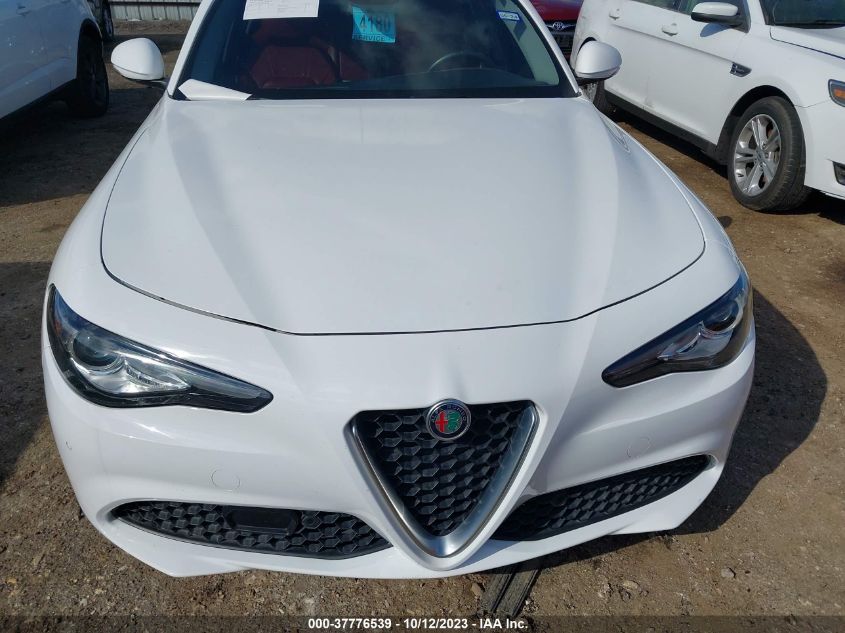 VIN ZARFAECN0J7572180 2018 ALFA ROMEO GIULIA TI
