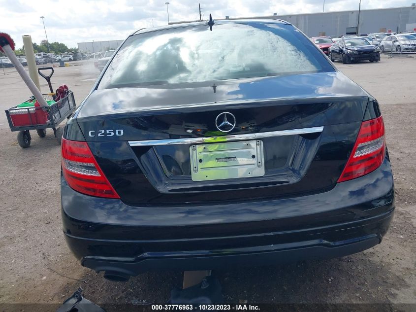 2014 MERCEDES-BENZ C 250 SPORT/LUXURY WDDGF4HBXER315276