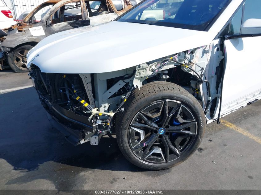 2024 BMW IX XDRIVE50 WB523CF04RCN65206