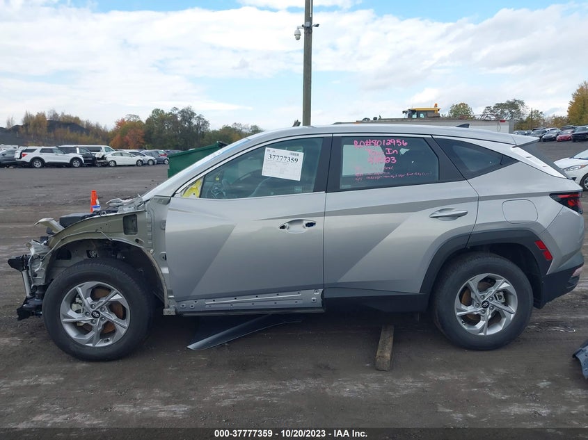 VIN 5NMJACAE9NH056054 2022 HYUNDAI TUCSON SE