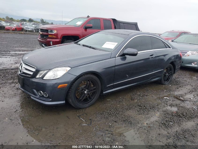 WDDKJ7CB3AF026401 2010 MERCEDES-BENZ E-CLASS - Image 2