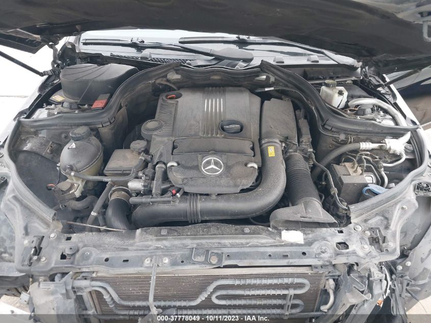 2013 MERCEDES-BENZ C 250 SPORT/LUXURY WDDGF4HB5DA756391