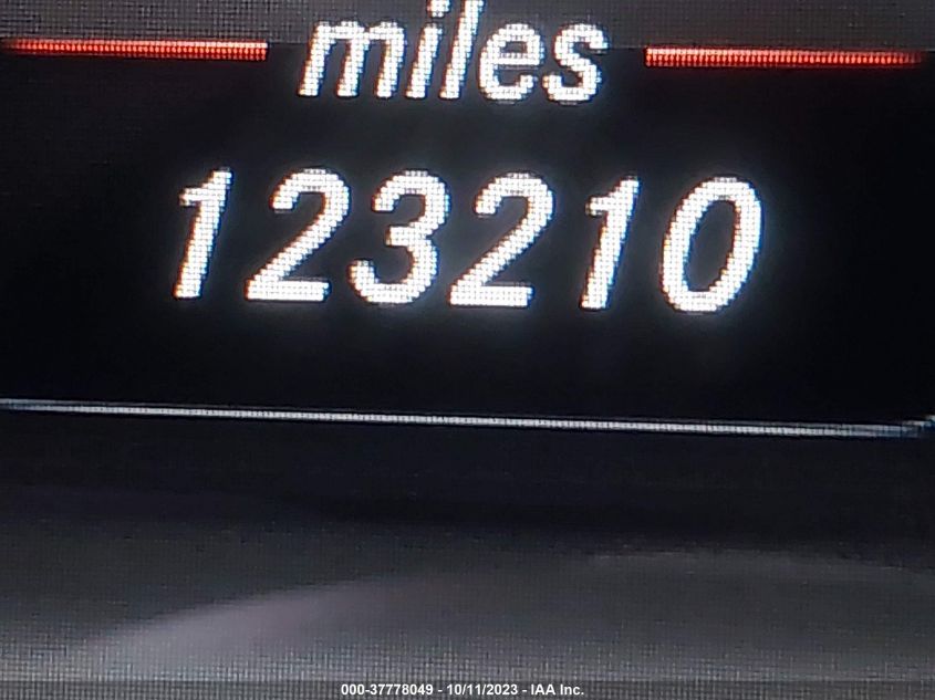 2013 MERCEDES-BENZ C 250 SPORT/LUXURY WDDGF4HB5DA756391