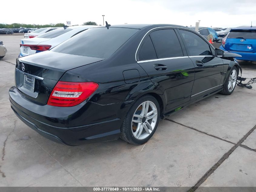 2013 MERCEDES-BENZ C 250 SPORT/LUXURY WDDGF4HB5DA756391