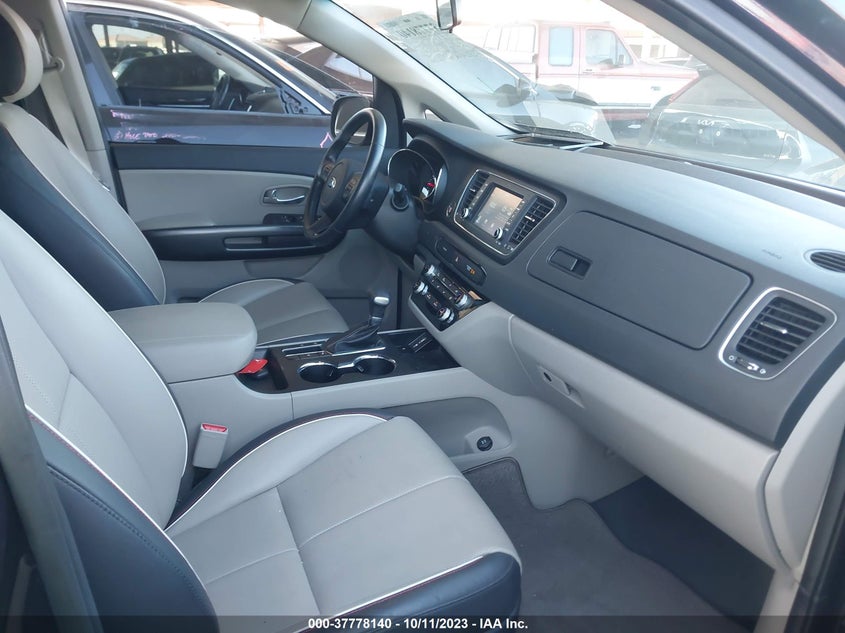 VIN KNDMB5C10L6631670 2020 KIA SEDONA EX